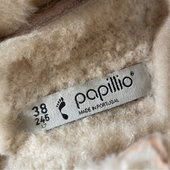 BIRKENSTOCK Papillio Arizona Big Buckle
Shearling in Teddy Eggshell (7-7.5) - Picture 6 of 8